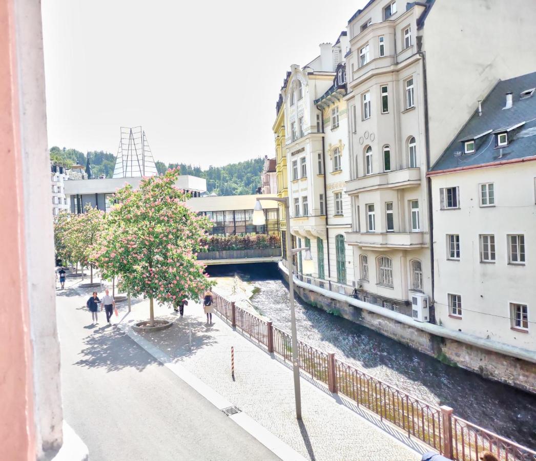 Karlsbad Family Apartment Eksteriør bilde